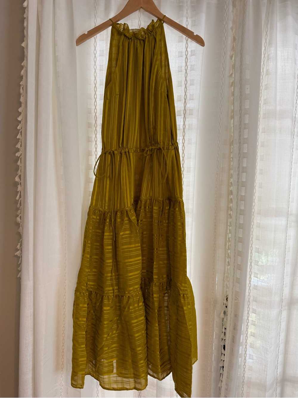 NWOT Ted Baker Yellow-Green Tiered Halter Midi Dress Size 2